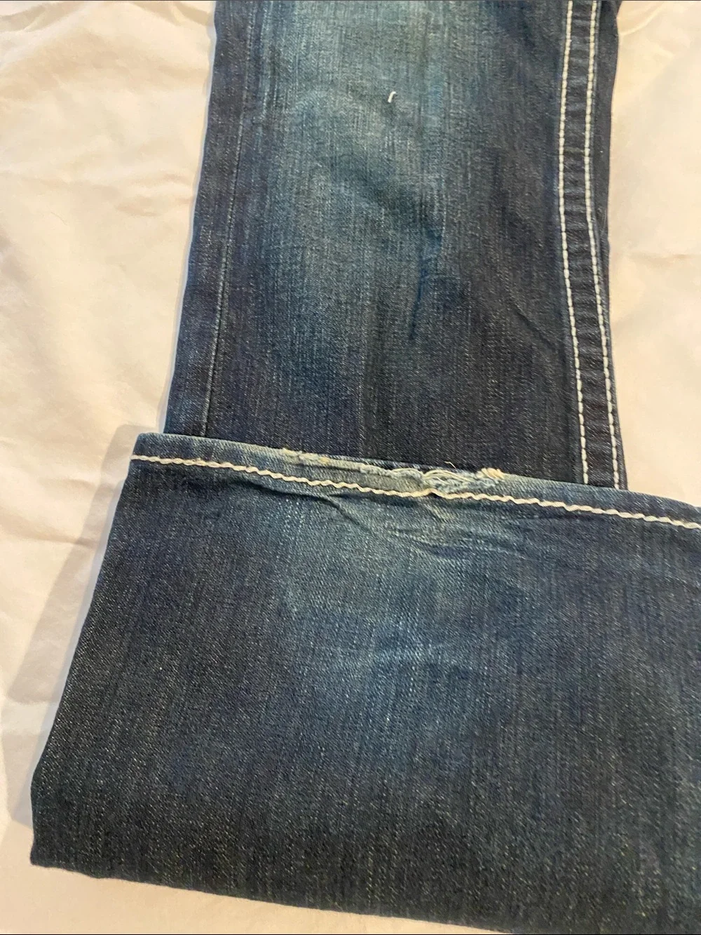 True Religion mens Indigo Flare Jeans with Signature Embroidered Pockets 30 32